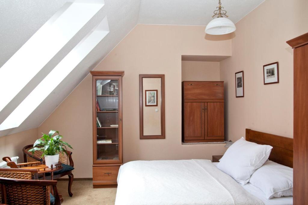 Hotel U Zlateho Lva Havlickuv Brod Room photo